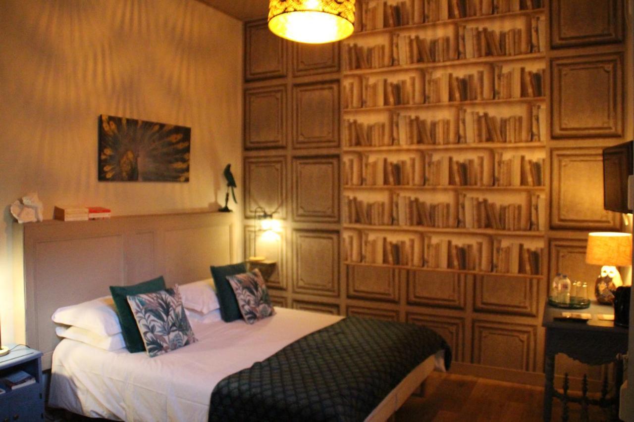 Une Chambre En Ville Saintes Exterior foto