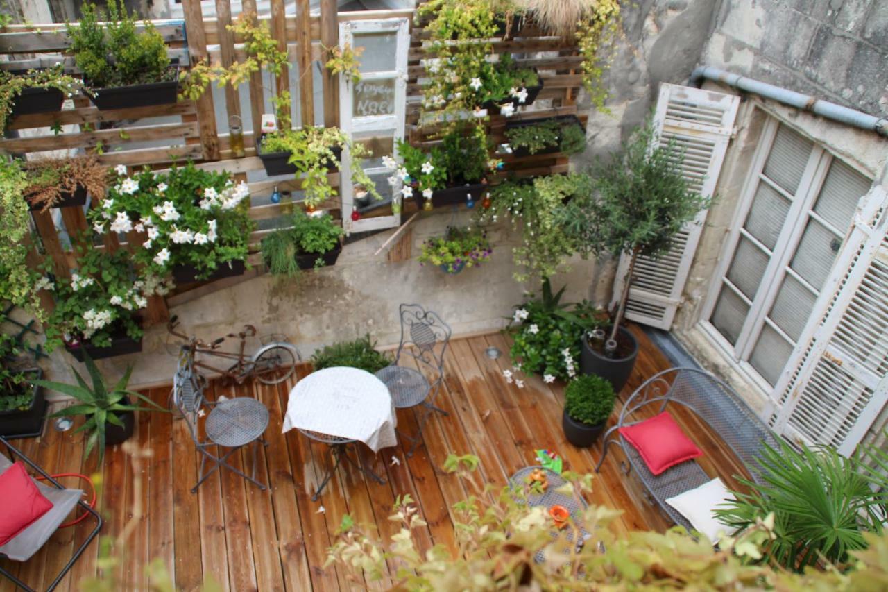 Une Chambre En Ville Saintes Exterior foto